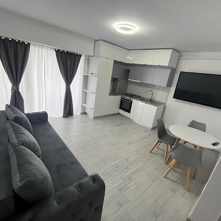 Luxy Apartman Craiova Kültér fotó