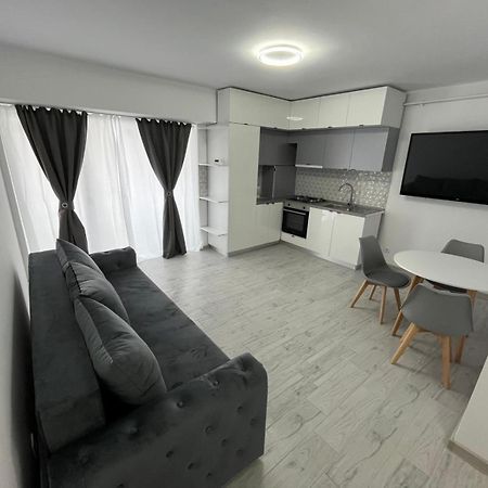 Luxy Apartman Craiova Kültér fotó